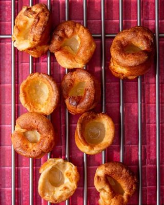  Yorkshire Pudding? Savory, Fluffy Bites Bursting with Rich Gravy and Roasted Meat Flavors!